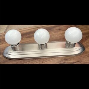 Silver Triple Bulb Light Fixture